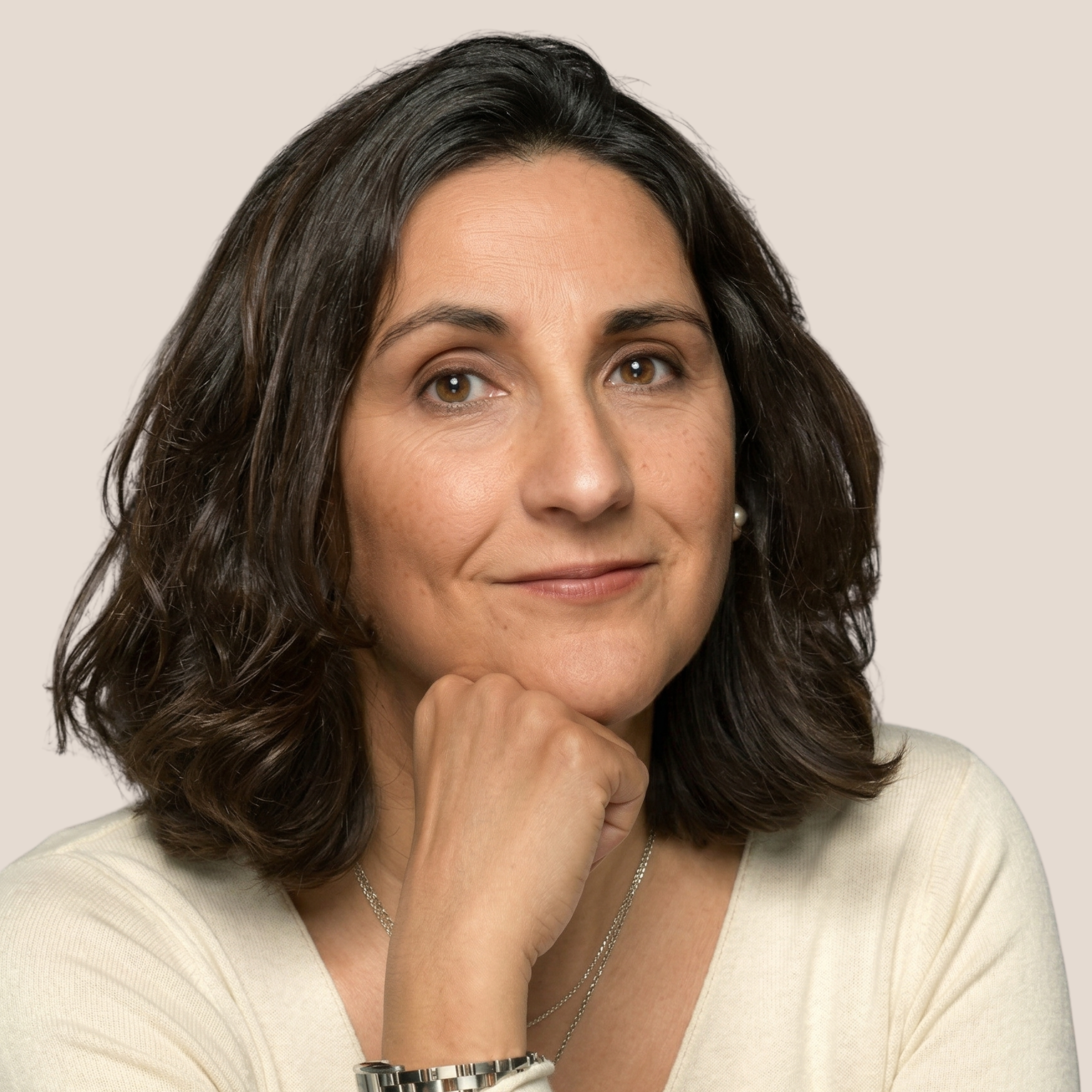 Dr. Laura Ruesjas-Lukasik